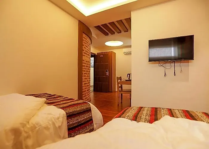 Hotel Flying Yak 3*